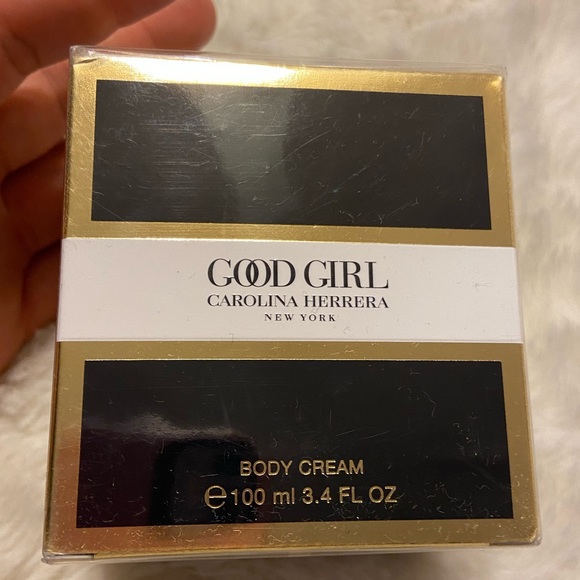 Carolina Herrera Bath & Body New Carolina Herrera Good Girl Body